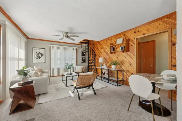 6465 NW 56th Street, Johnston, IA 50131