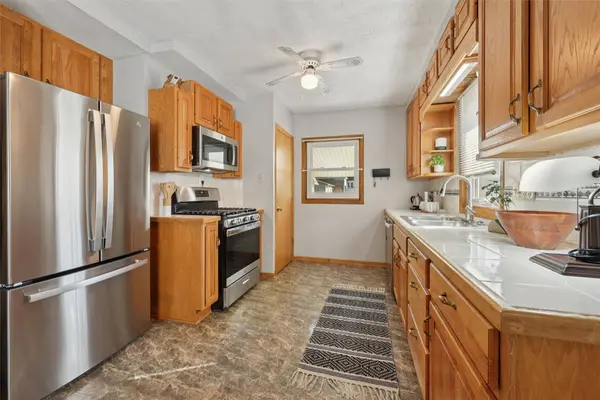 6465 NW 56th Street, Johnston, IA 50131