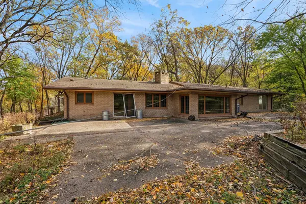 1710 Plaza Circle, Windsor Heights, IA 50324