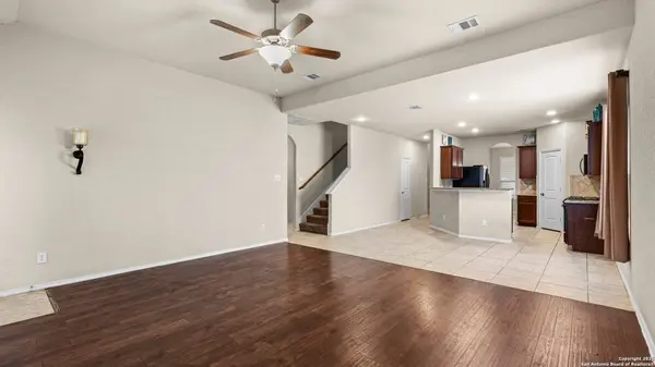 1227 Stable Glen, San Antonio, TX 78245