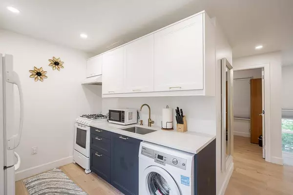 1620 Mclean DR, Vancouver, BC V5L 3P3