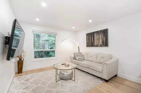 1620 Mclean DR, Vancouver, BC V5L 3P3