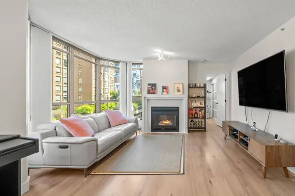 867 Hamilton ST #706, Vancouver, BC V6B 2R7