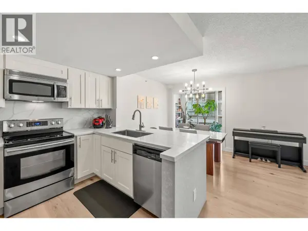 867 HAMILTON STREET, Vancouver, BC V6B2R7