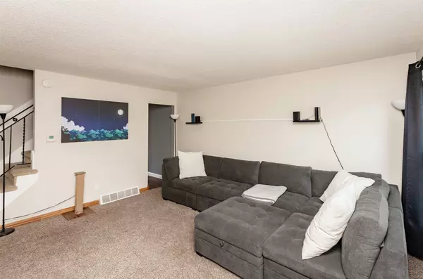 4045 E University Avenue #13, Des Moines, IA 50317