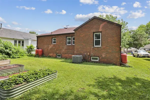 2320 44th Street, Des Moines, IA 50310