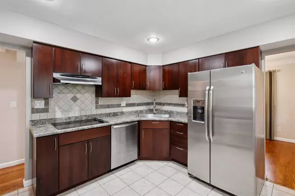 3912 82nd Street, Urbandale, IA 50322