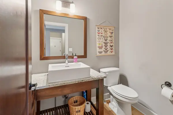 8410 Parkside Circle, West Des Moines, IA 50266