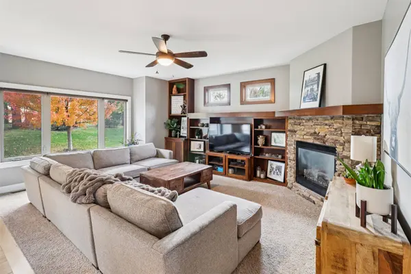 8410 Parkside Circle, West Des Moines, IA 50266