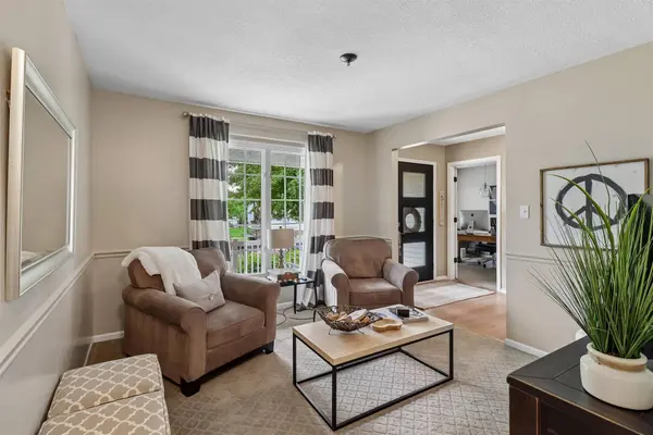 5518 Ponderosa Drive, West Des Moines, IA 50266