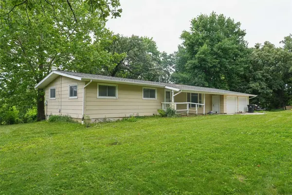 32925 N Avenue, Adel, IA 50003