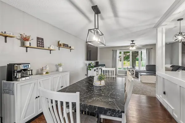 2377 SE 13th Street, West Des Moines, IA 50265