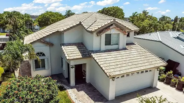 8532 SW 211th Ter, Cutler Bay, FL 33189