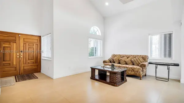 8532 SW 211th Ter, Cutler Bay, FL 33189