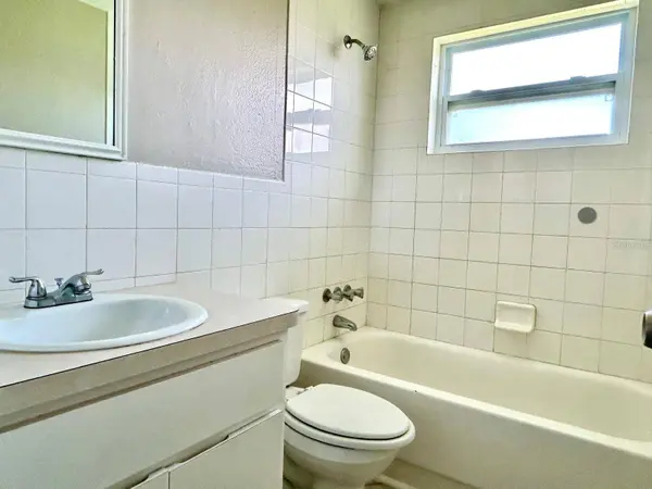 4653 DARLINGTON RD, Holiday, FL 34690