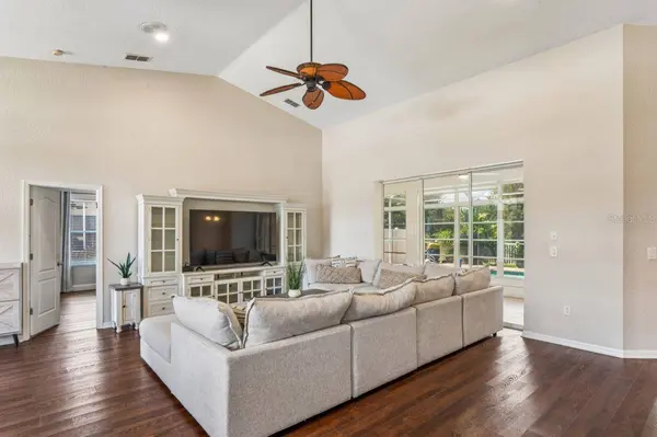 23218 CYPRESS TRAIL DR, Lutz, FL 33549
