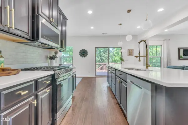 899 Legacy Falls S DR, Chapel Hill, NC 27517