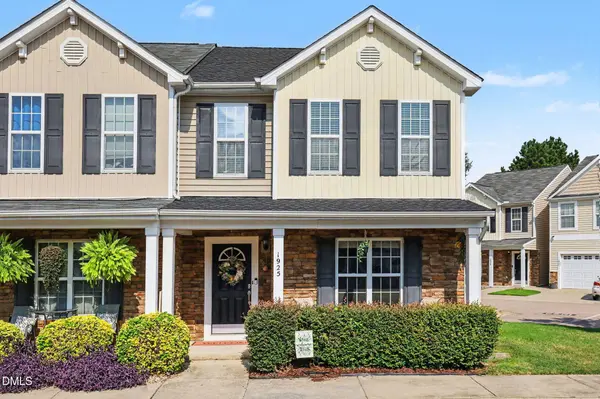 1925 Grassy Banks DR, Raleigh, NC 27610