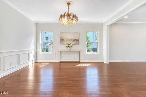 899 Legacy Falls S DR, Chapel Hill, NC 27517