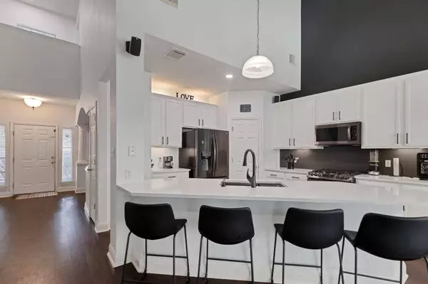 9024 Wildwater WAY, Round Rock, TX 78681