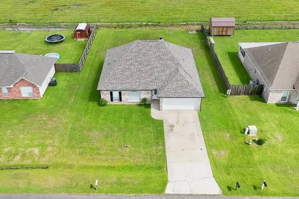 43266 N Henderson Ave, Prairieville, LA 70769-6470
