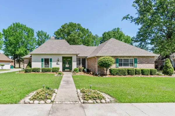 1243 Roseway Blvd, Zachary, LA 70791-7336