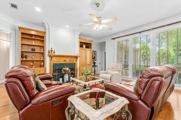 1243 Roseway Blvd, Zachary, LA 70791-7336