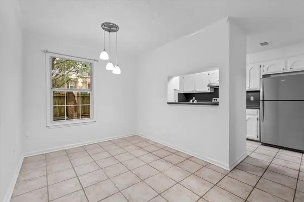 4624 Parkoaks Dr #6, Baton Rouge, LA 70816-4788