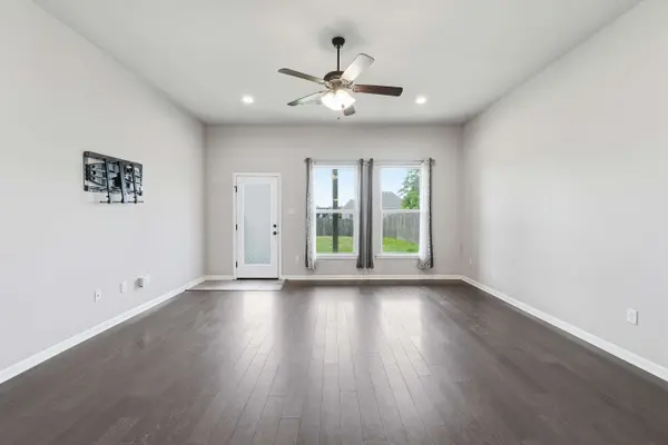 4792 Viola Farms Dr, Addis, LA 70710-3103