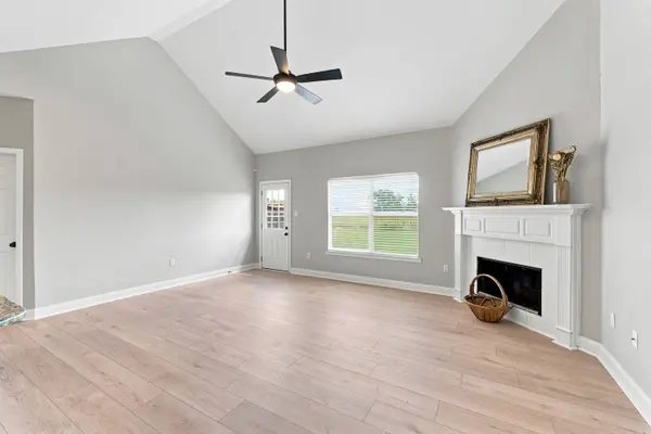 43266 N Henderson Ave, Prairieville, LA 70769-6470