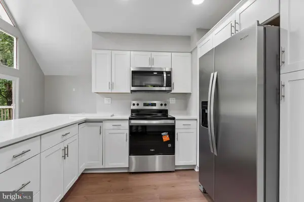 576 MANOR RD, Front Royal, VA 22630