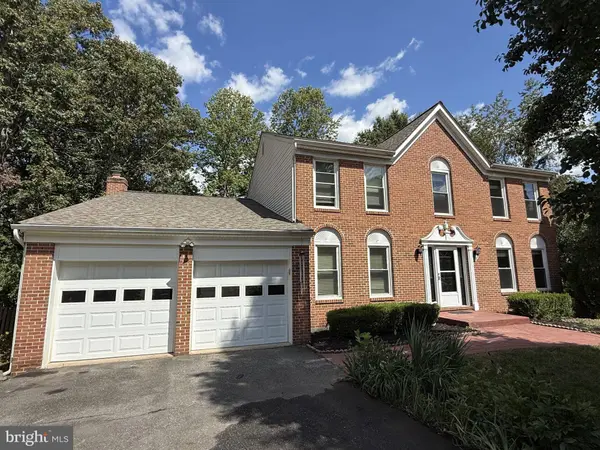 33 SNOW MEADOW LN