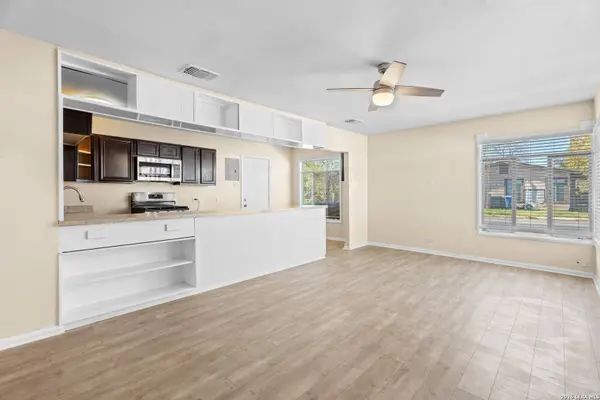 1538 THORAIN BLVD, San Antonio, TX 78201