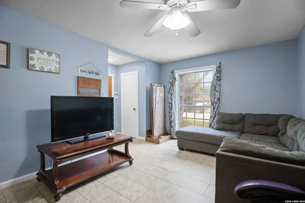 511 BARBUDA ST, San Antonio, TX 78227