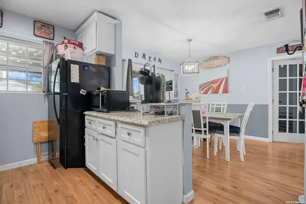 207 Lynhaven, San Antonio, TX 78220