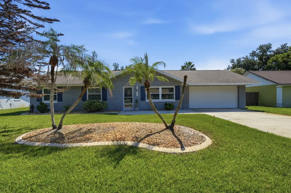 636 Devon St, Port Orange, FL 32127-1112