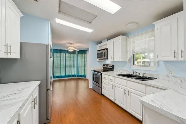 42 MAPLEHURST AVE, Debary, FL 32713