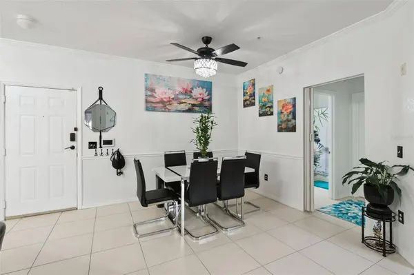 3561 CONROY RD #221, Orlando, FL 32839