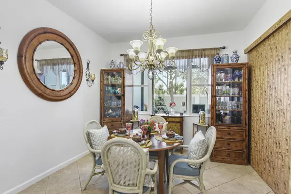 2206 SW Cape Cod DR, Port St Lucie, FL 34953