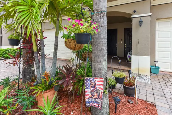 2882 Cedar Dunes DR, Port St Lucie, FL 34953
