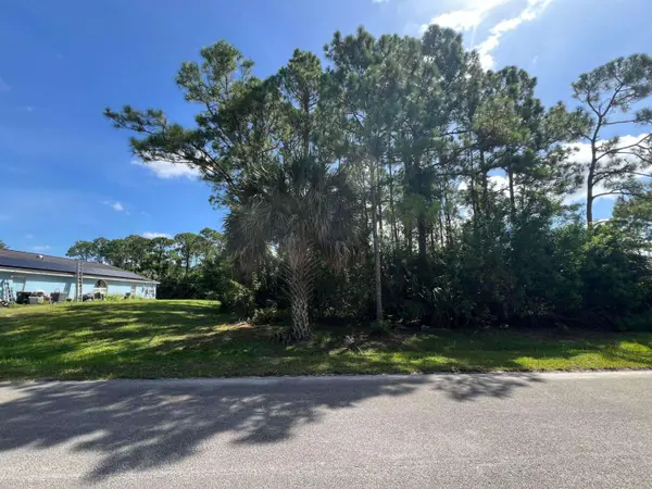 2591 Palomar AVE SE, Palm Bay, FL 32909