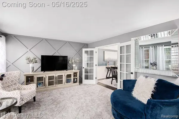 17968 HURON Drive, Macomb Twp, MI 48042