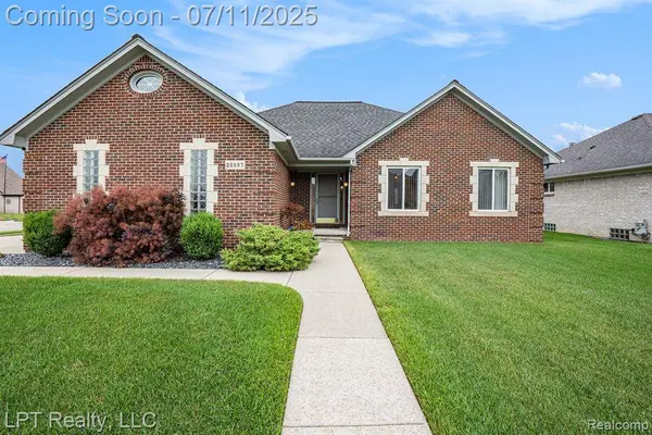 28687 Squire Drive, Chesterfield Twp, MI 48047