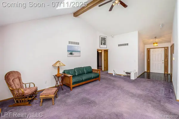 28687 Squire Drive, Chesterfield Twp, MI 48047