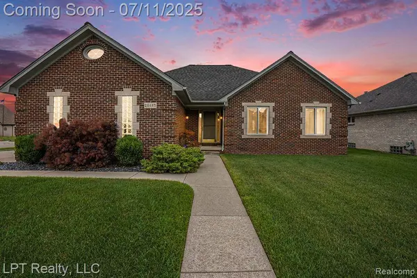 28687 Squire Drive, Chesterfield Twp, MI 48047