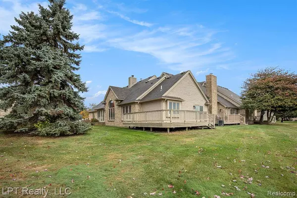 16905 Boulder Way LPT Realty, Michigan, Macomb Twp, MI 48042