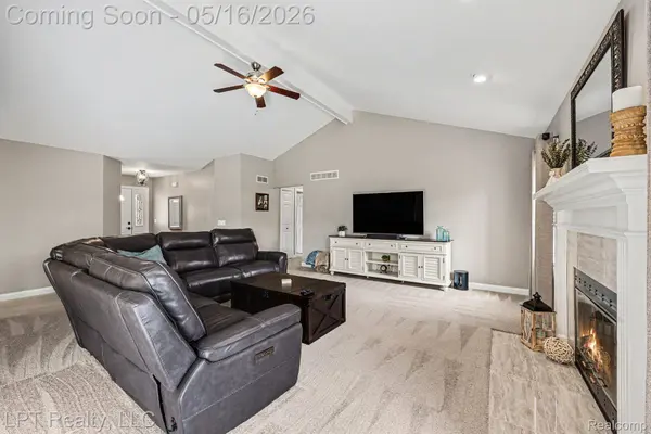 54174 Ego DR, Macomb Township, MI 48042