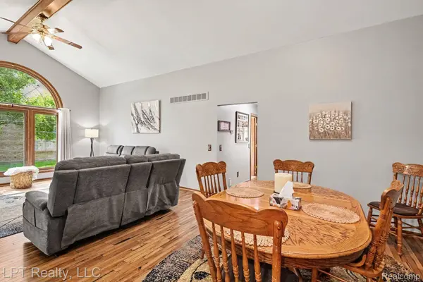 16893 Boulder WAY #68, Macomb Township, MI 48042
