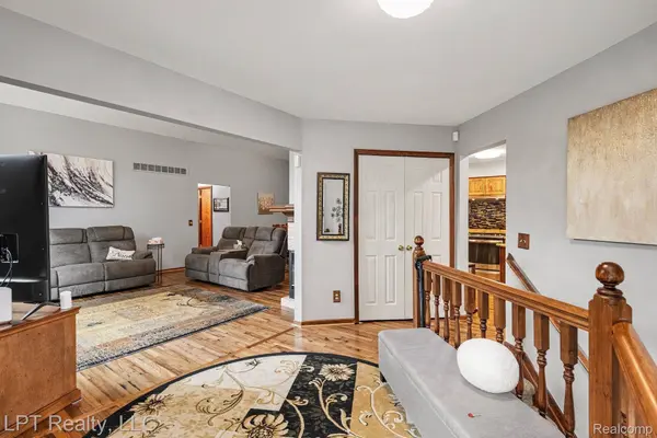 16893 Boulder WAY #68, Macomb Township, MI 48042