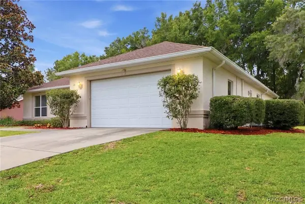 23 Pine ST, Homosassa, FL 34446